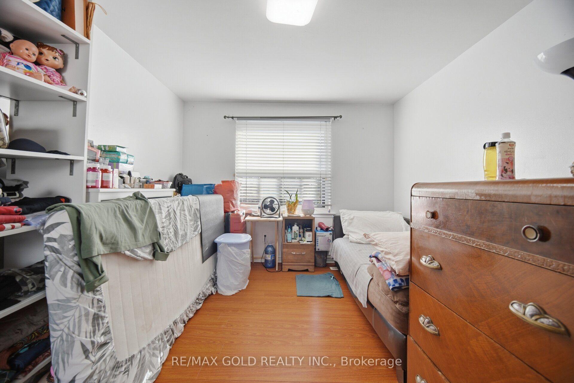 Photo 23 of 83 Clarion Road, Etobicoke, Willowridge-Martingrove-Richview — HOMEH