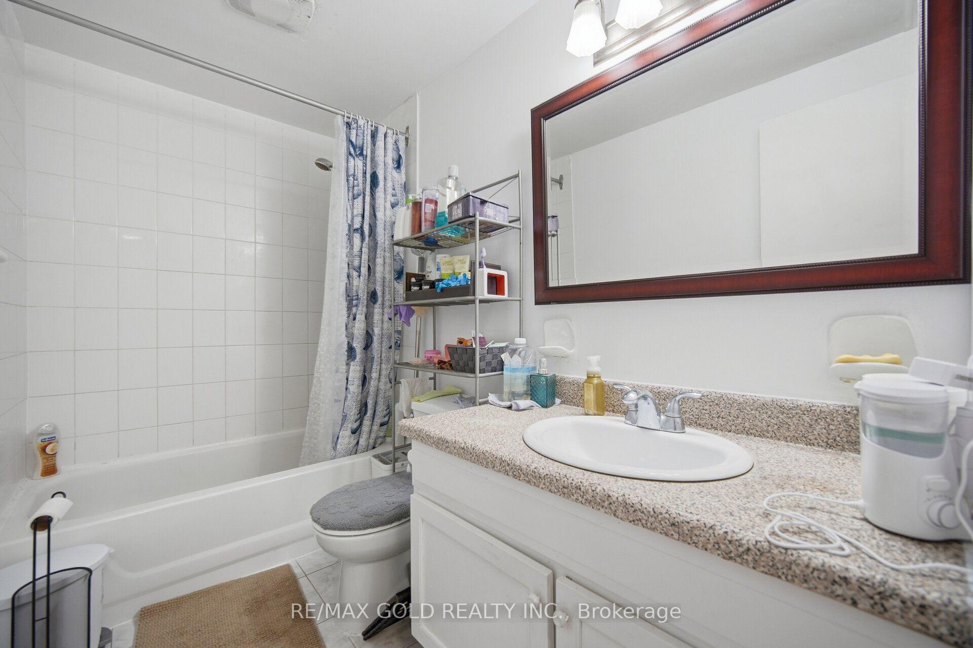 Photo 25 of 83 Clarion Road, Etobicoke, Willowridge-Martingrove-Richview — HOMEH