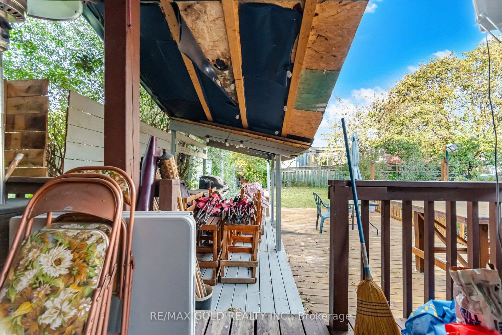 Photo 42 of 83 Clarion Road, Etobicoke, Willowridge-Martingrove-Richview — HOMEH
