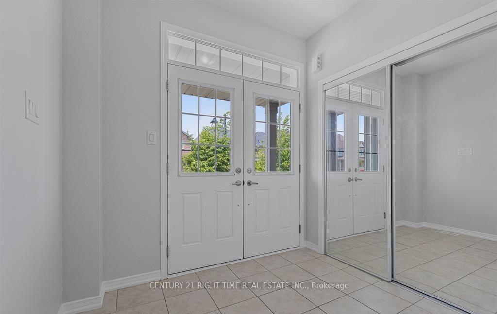 Photo 6 of 25 Munro Circle, Brantford, Empire South — HOMEH