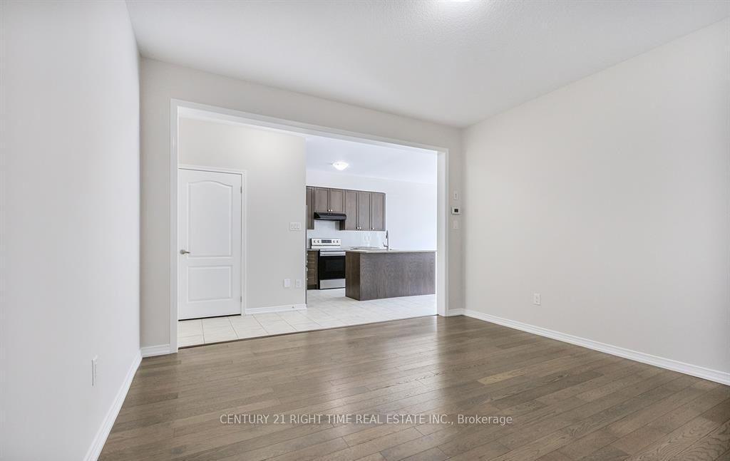Photo 11 of 25 Munro Circle, Brantford, Empire South — HOMEH
