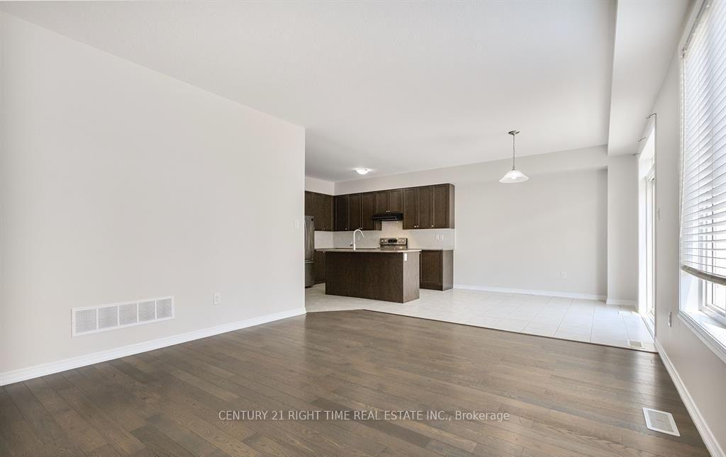 Photo 17 of 25 Munro Circle, Brantford, Empire South — HOMEH