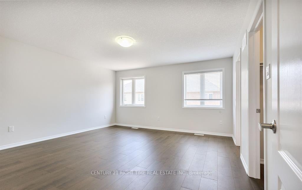 Photo 20 of 25 Munro Circle, Brantford, Empire South — HOMEH