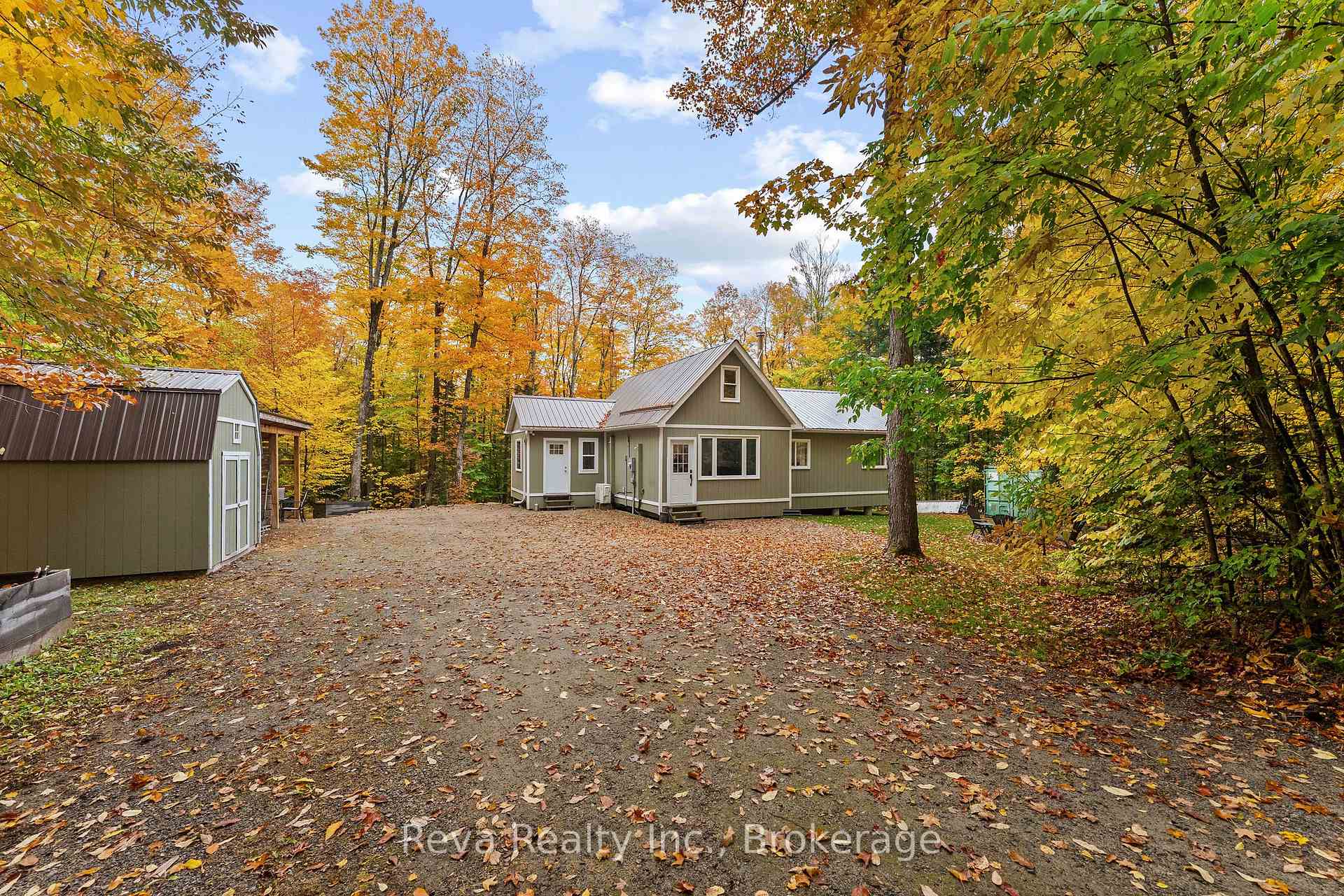 Photo of 595 Old Diamond Lake Road