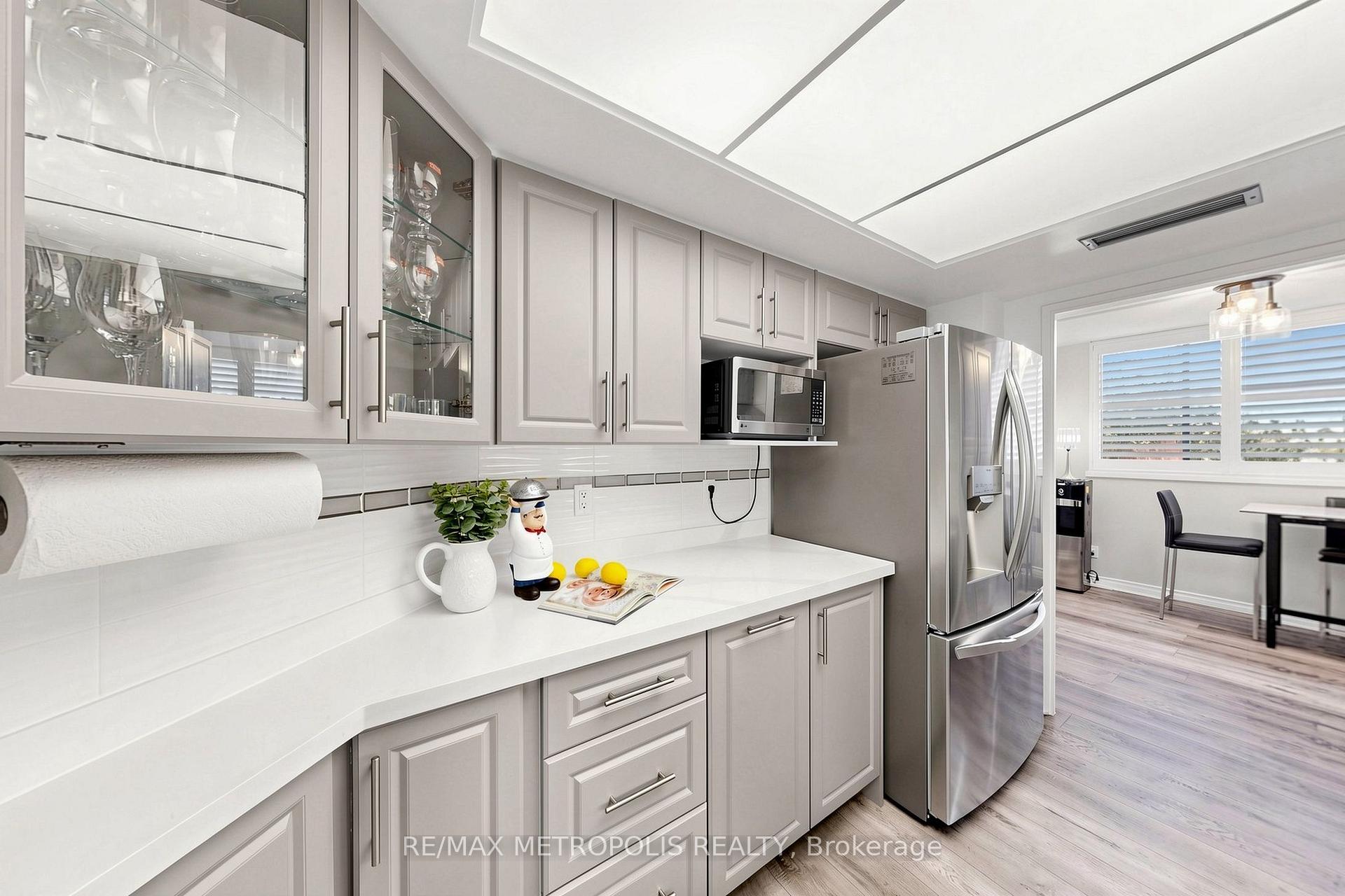 Photo 13 of Unit 207, 1111 Bough Beeches Boulevard, Mississauga, Rathwood — HOMEH