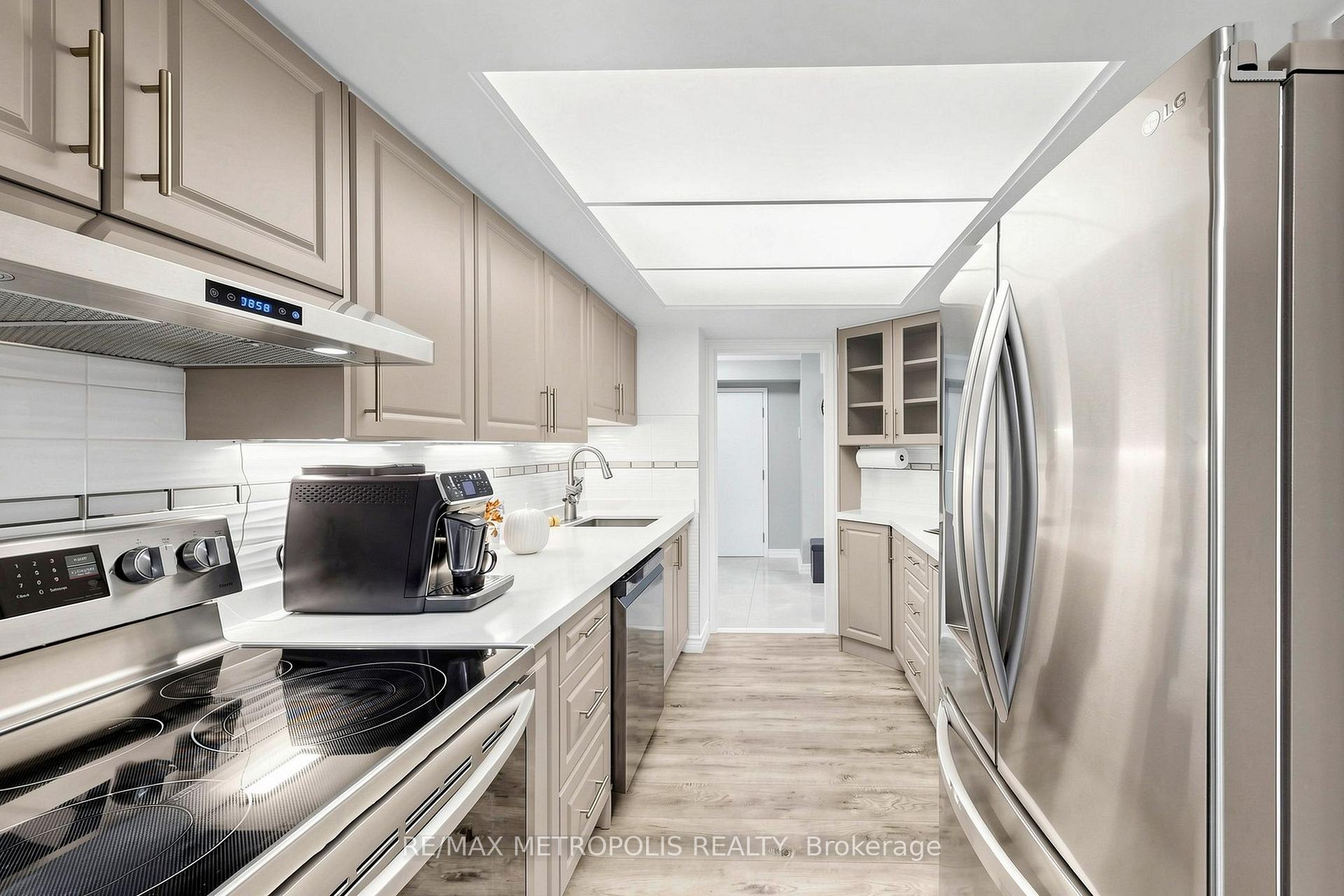 Photo 17 of Unit 207, 1111 Bough Beeches Boulevard, Mississauga, Rathwood — HOMEH