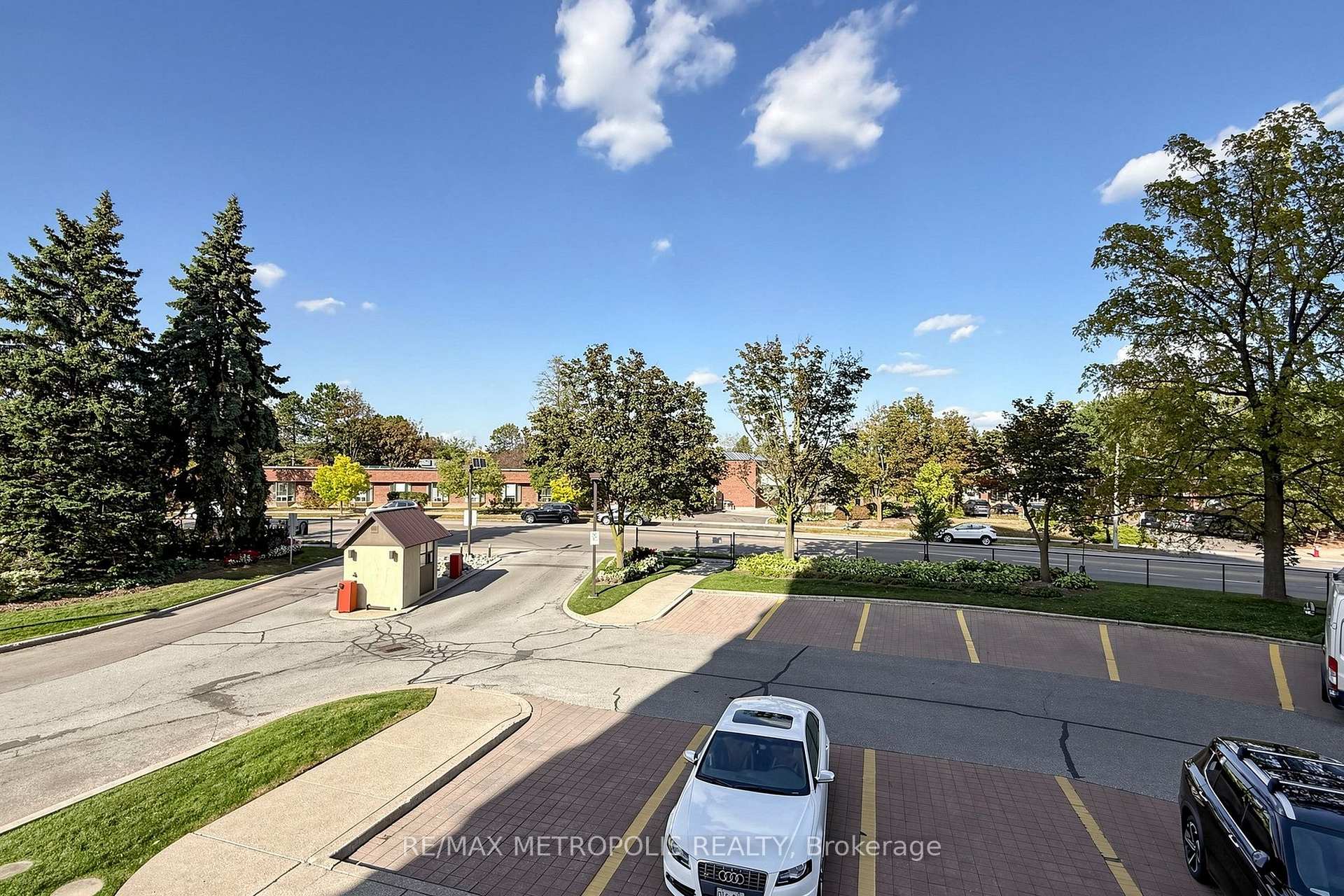 Photo 41 of Unit 207, 1111 Bough Beeches Boulevard, Mississauga, Rathwood — HOMEH