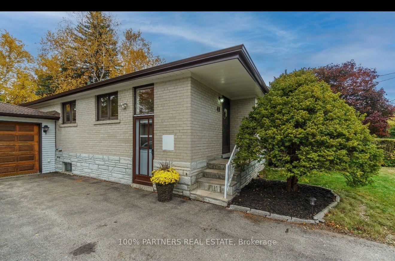 Photo of Unit Lower, 49 Child Drive N