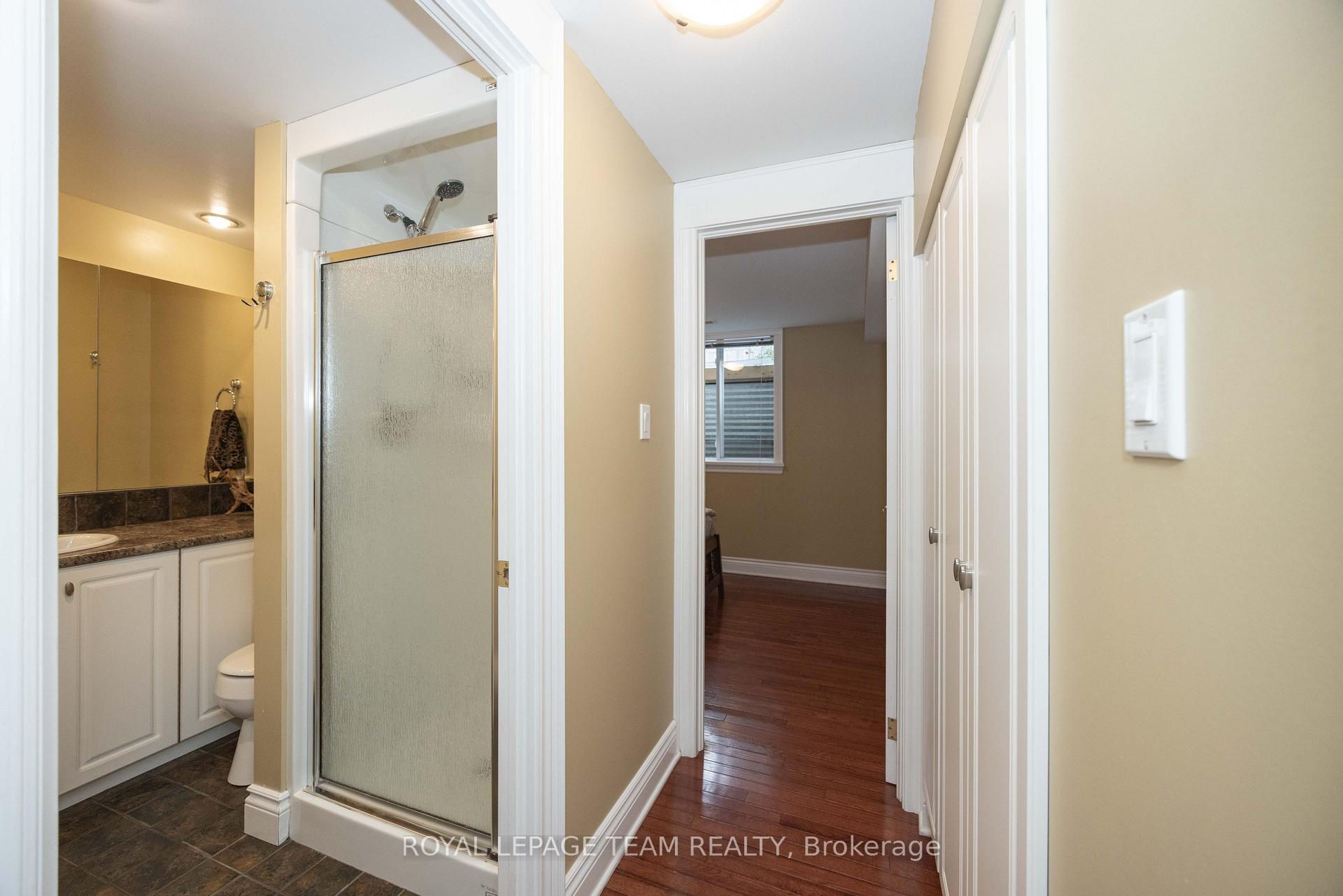 Photo 35 of 2128 Benjamin Avenue, Ottawa, McKellar Heights/Glabar Park — HOMEH