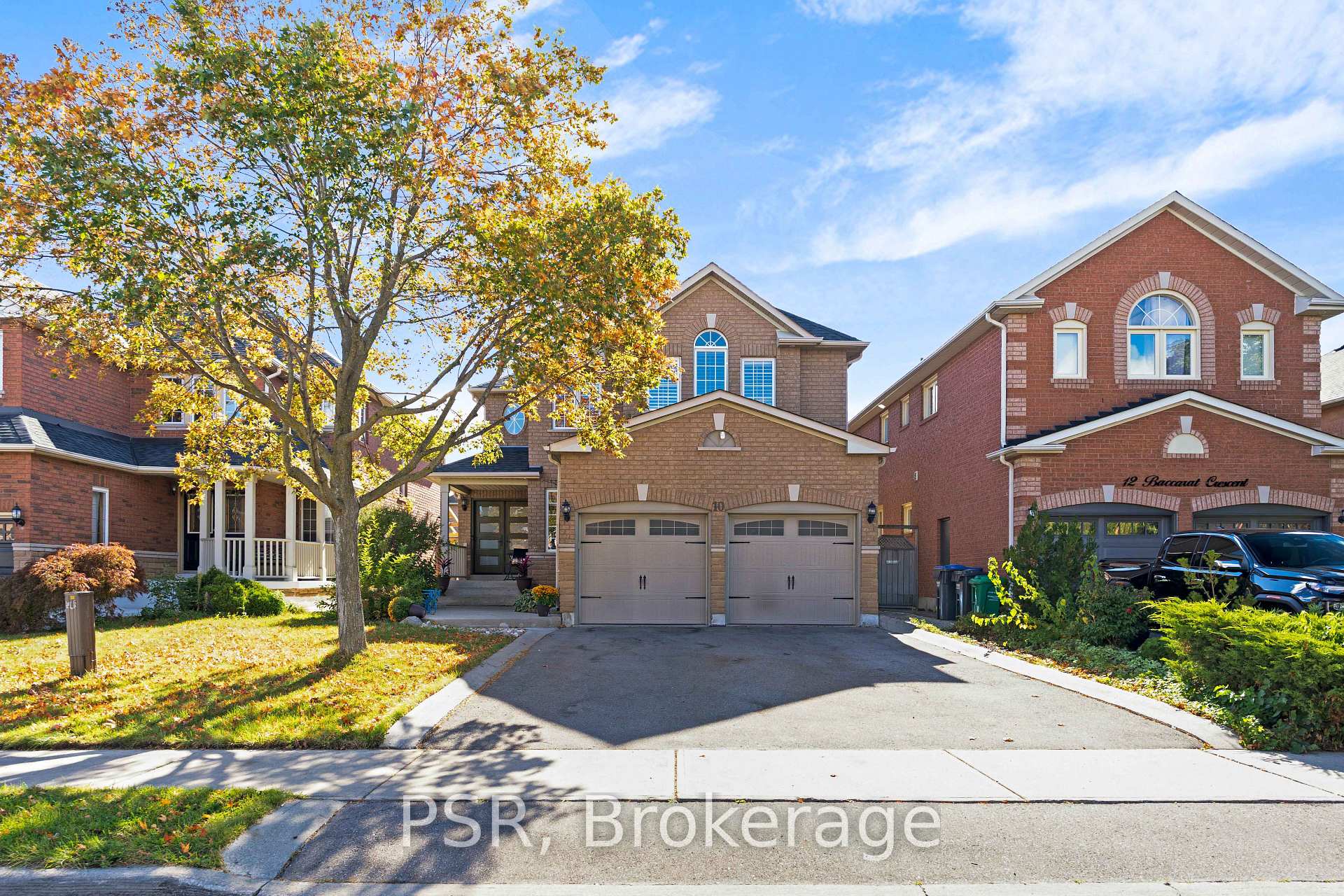 Photo 3 of 10 Baccarat Crescent, Brampton, Snelgrove — HOMEH