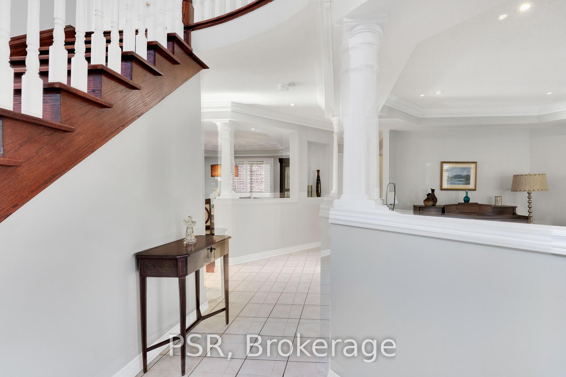 Photo 7 of 10 Baccarat Crescent, Brampton, Snelgrove — HOMEH