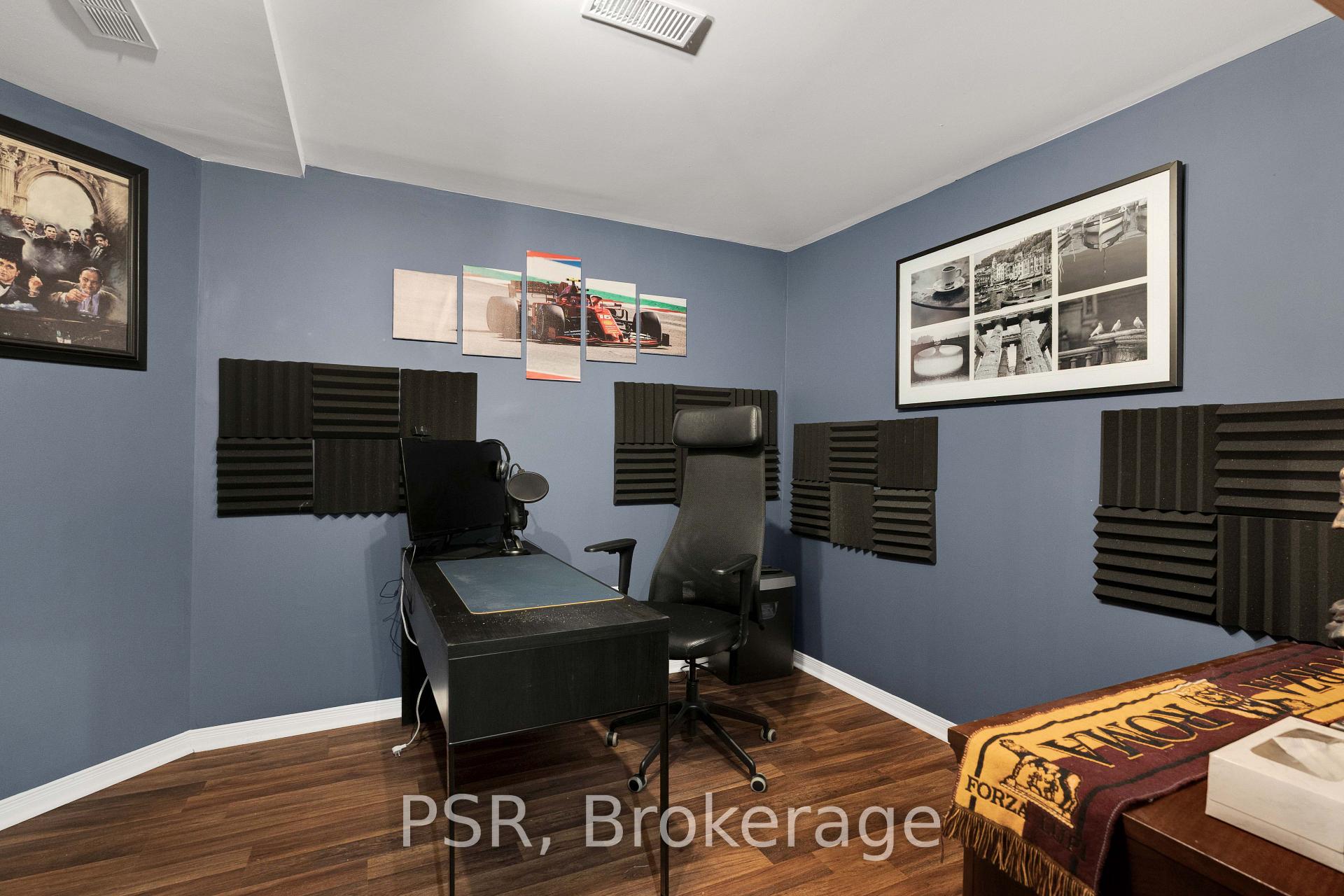 Photo 37 of 10 Baccarat Crescent, Brampton, Snelgrove — HOMEH