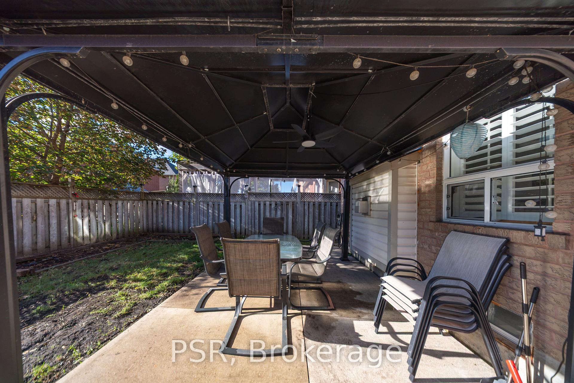 Photo 40 of 10 Baccarat Crescent, Brampton, Snelgrove — HOMEH