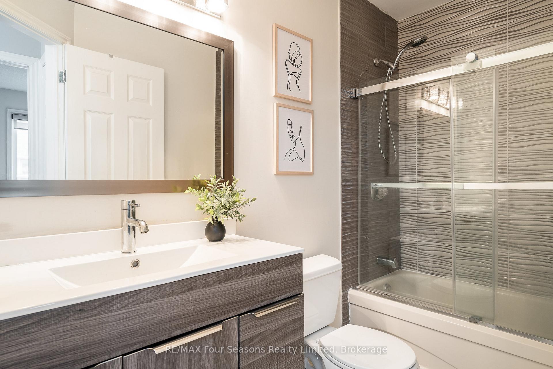 Photo 33 of Unit 25, 25 Starboard Road, Collingwood — HOMEH