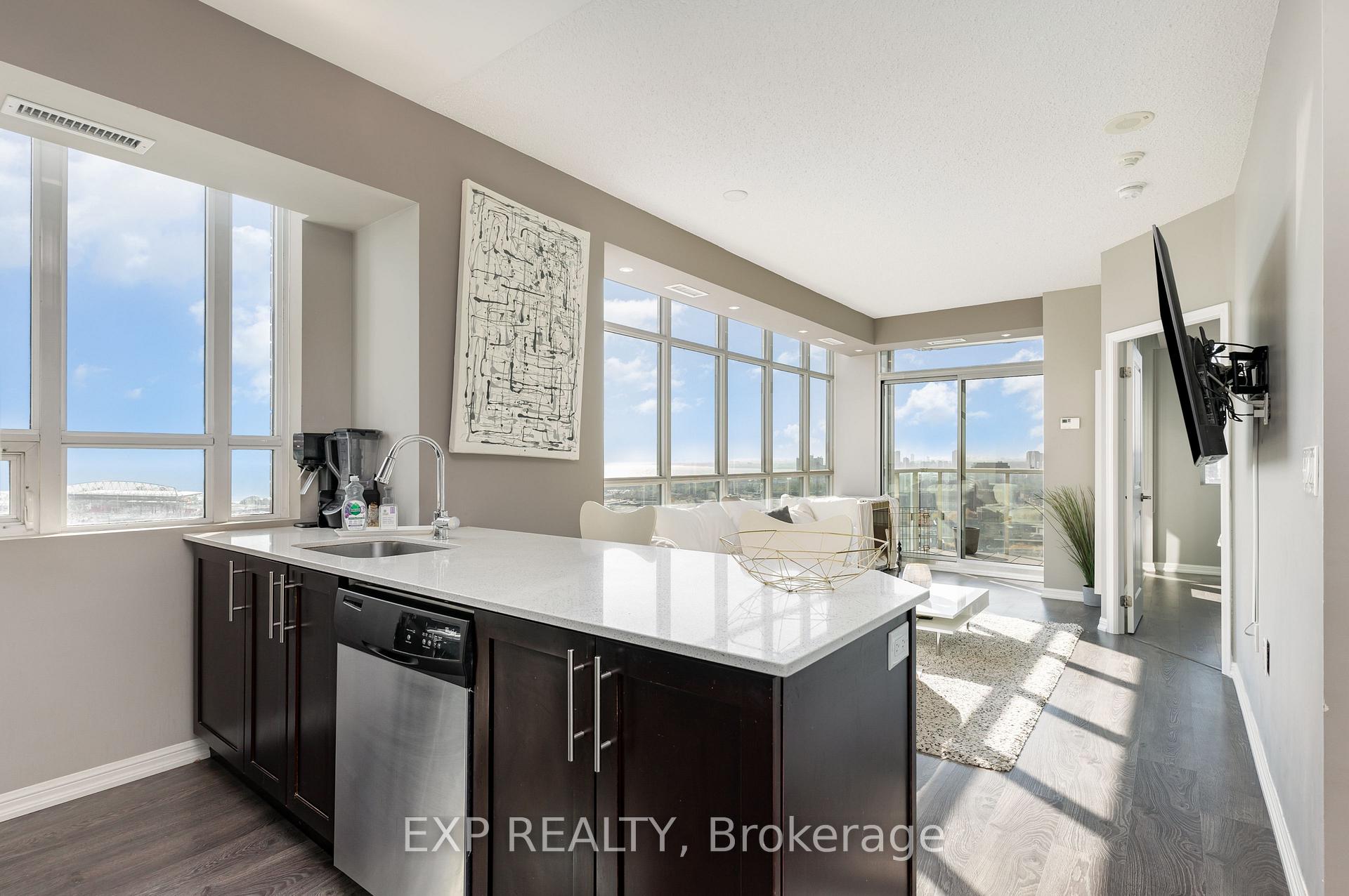Photo 3 of Unit 2310, 125 Western Battery Road, Toronto, Niagara — HOMEH