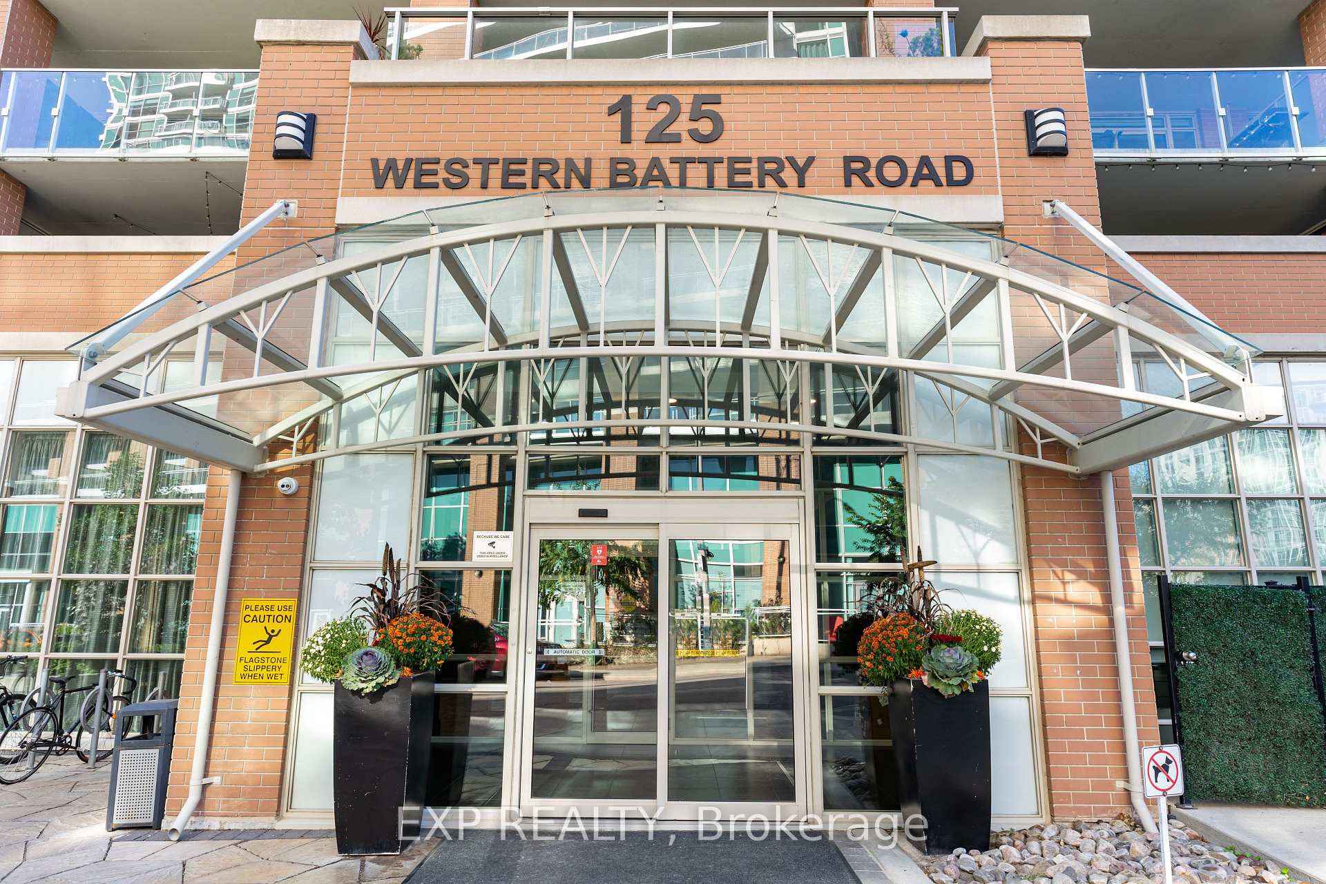Photo 16 of Unit 2310, 125 Western Battery Road, Toronto, Niagara — HOMEH