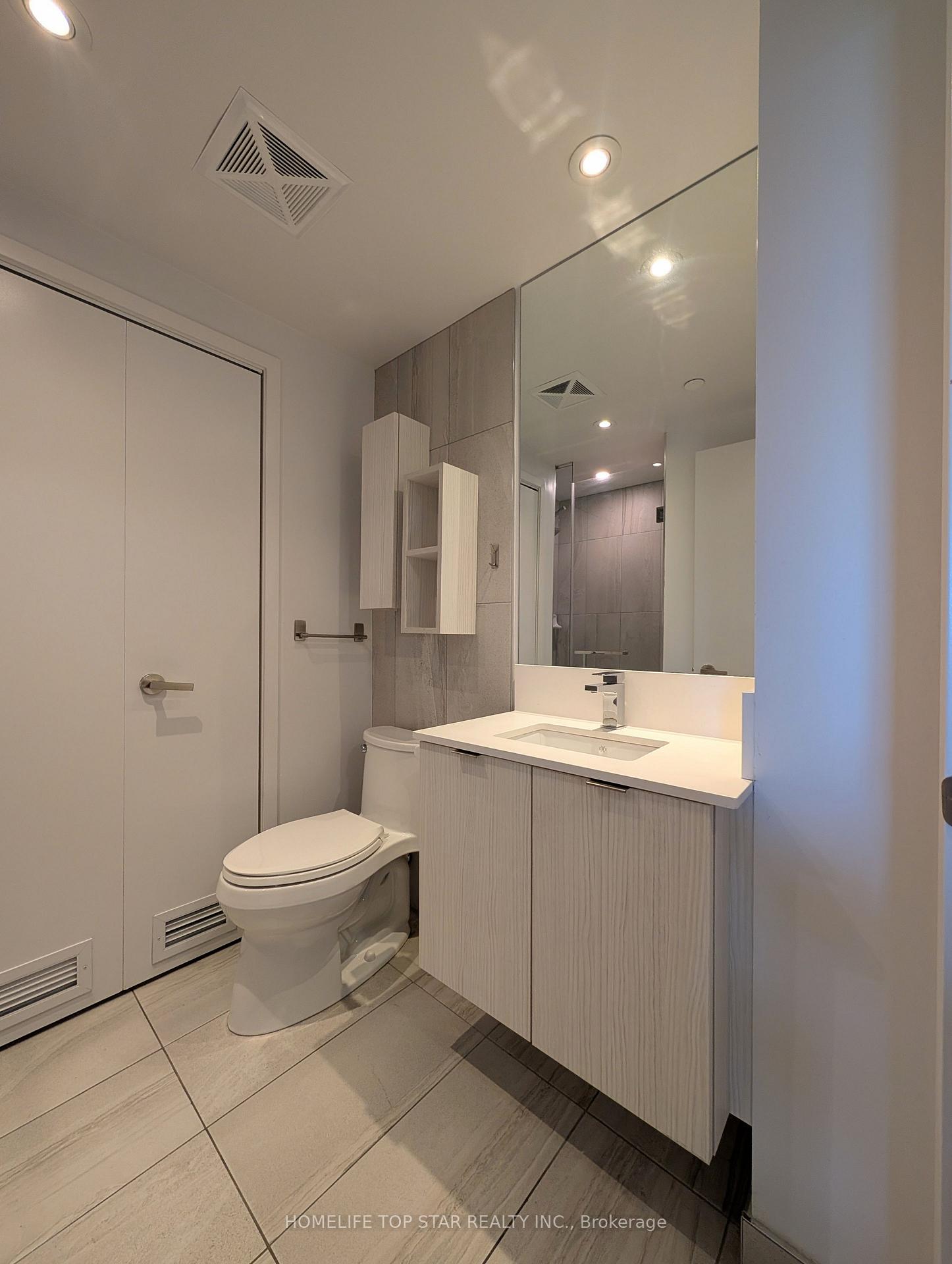 Photo 11 of Unit 2313, 195 Redpath Avenue NW, Toronto, Mount Pleasant West — HOMEH