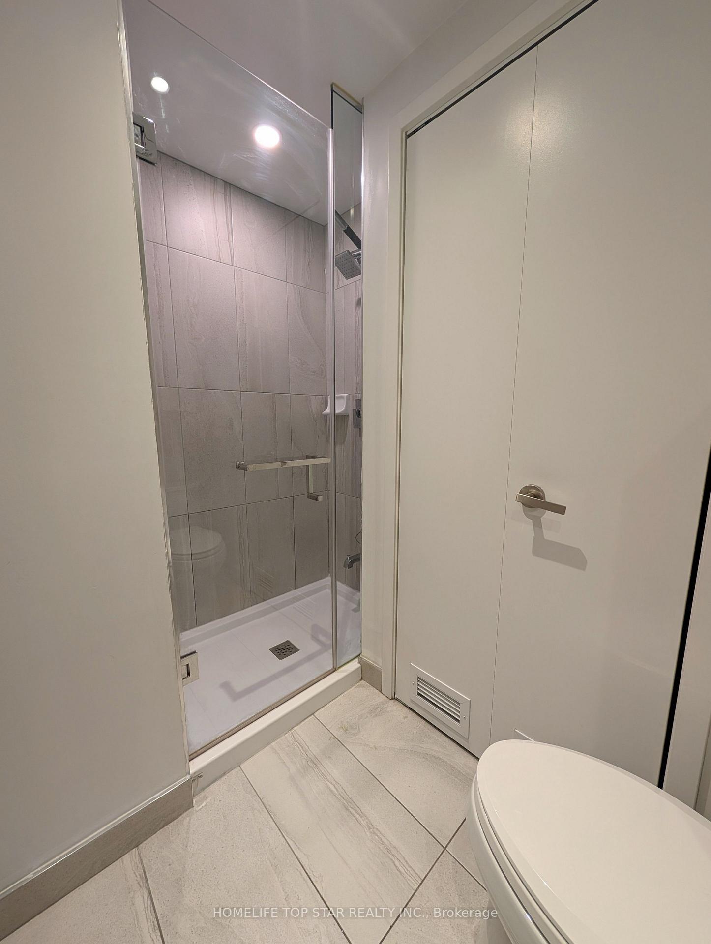 Photo 12 of Unit 2313, 195 Redpath Avenue NW, Toronto, Mount Pleasant West — HOMEH