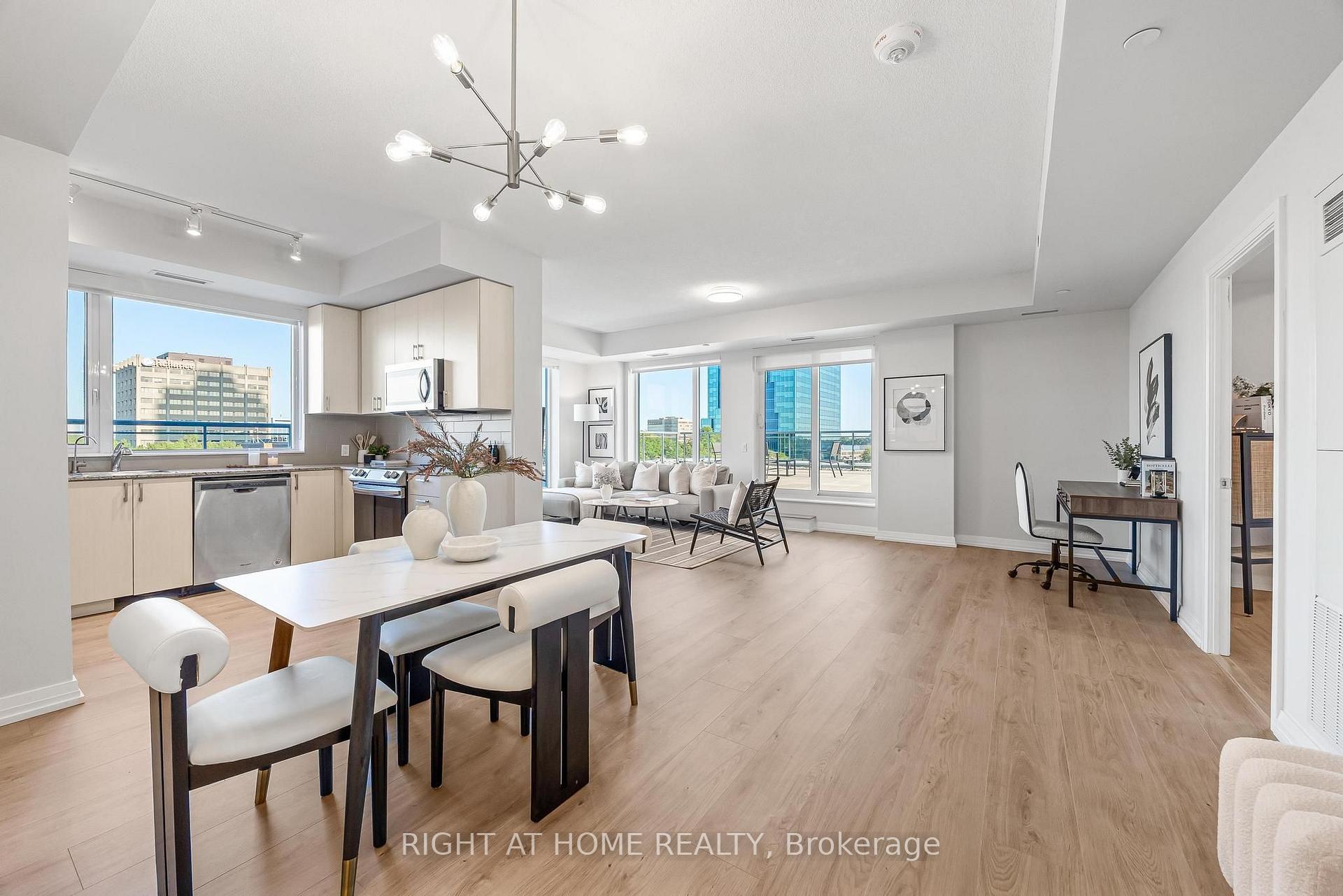 Photo 5 of Unit 660, 60 Ann O'Reilly Road, North York, Henry Farm — HOMEH