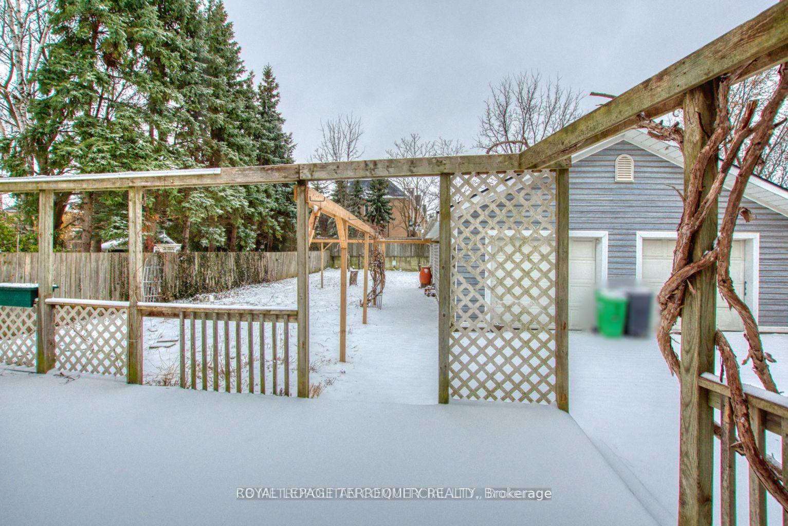 Photo 26 of 19 Mill Street N, Brampton, Downtown Brampton — HOMEH