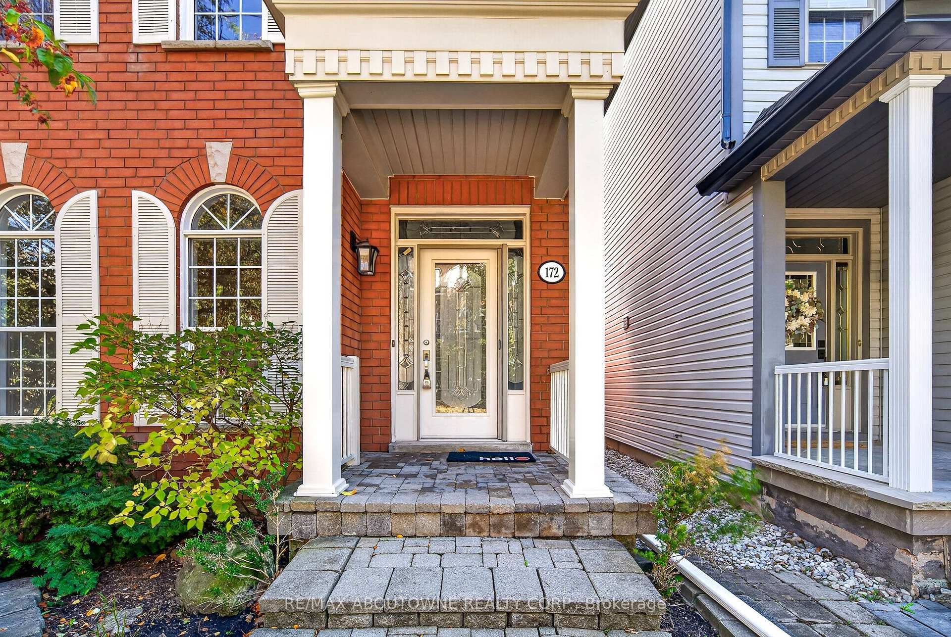 Photo 3 of 172 Roxton Road, Oakville, River Oaks — HOMEH