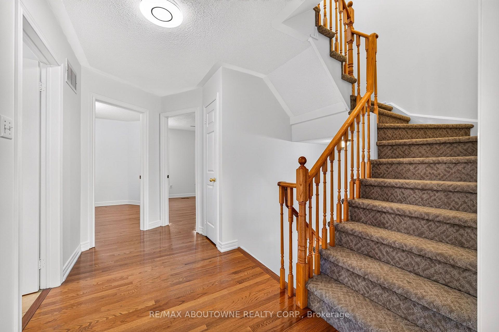 Photo 15 of 172 Roxton Road, Oakville, River Oaks — HOMEH
