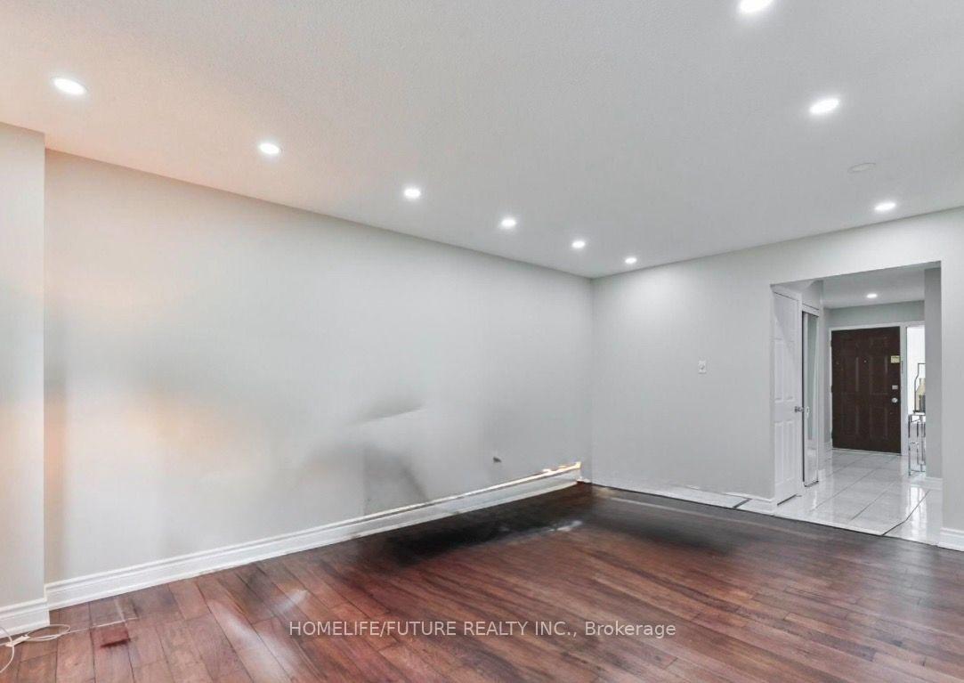 Photo 5 of Unit 44, 40 Dundalk Drive, Scarborough, Dorset Park — HOMEH