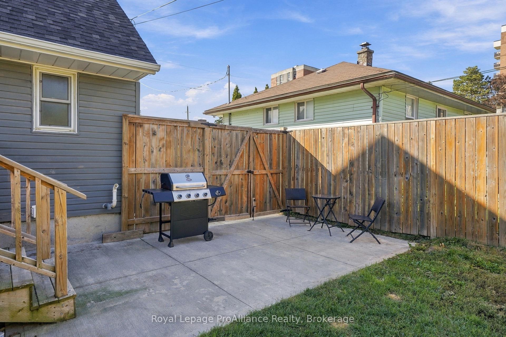 Photo 26 of 21 Third Street, Belleville, Belleville Ward — HOMEH