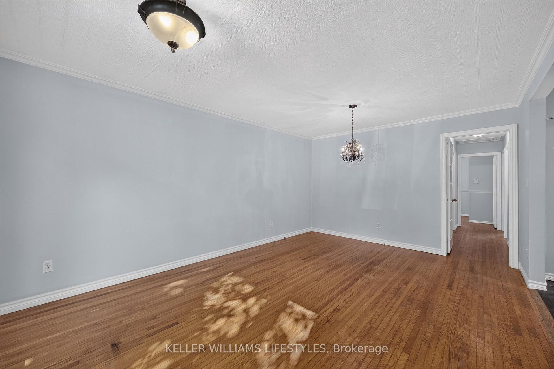 Photo 11 of 42 Stroud Crescent, London, South X — HOMEH