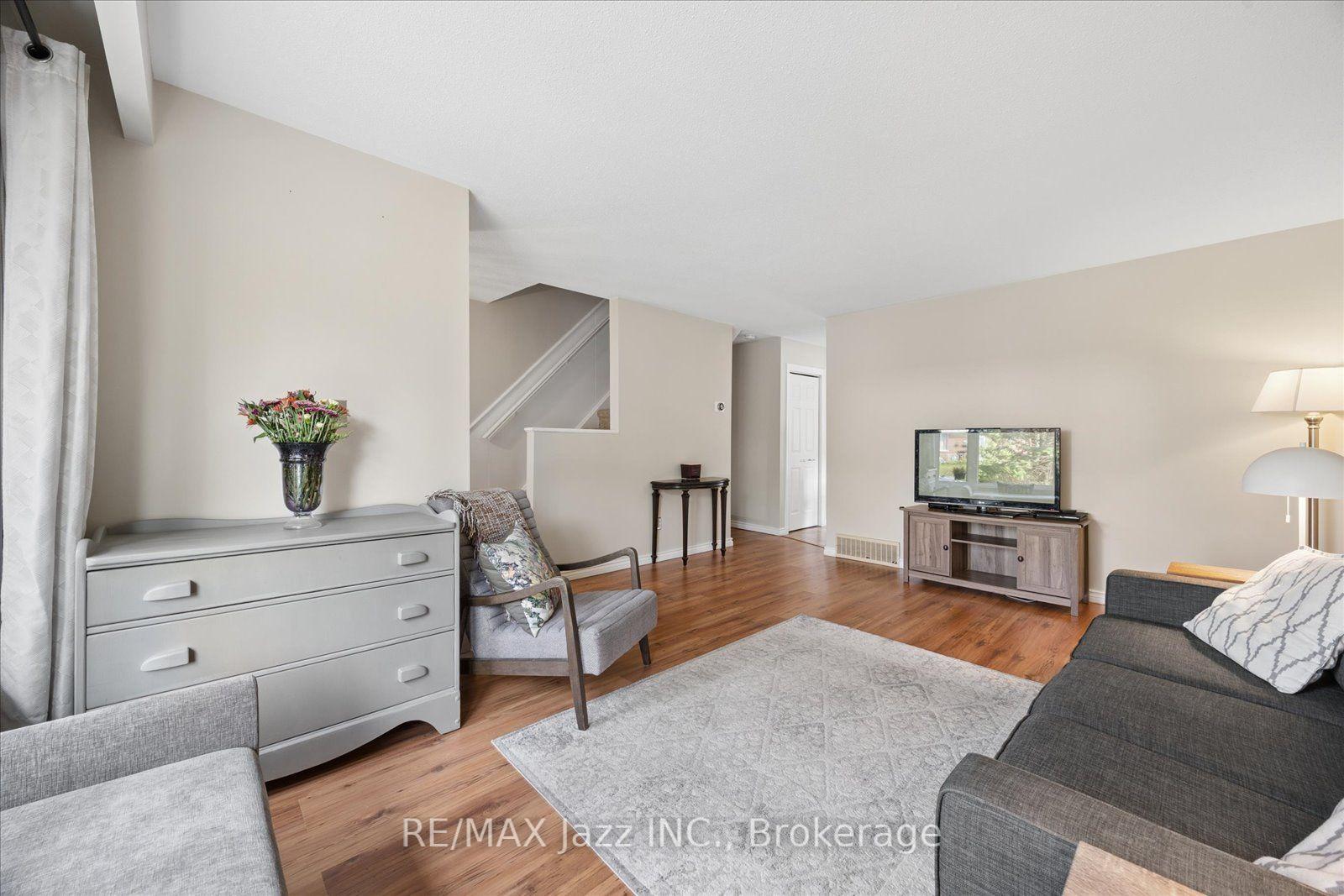 Photo 6 of 419 Maplewood Drive, Oshawa, O'Neill — HOMEH