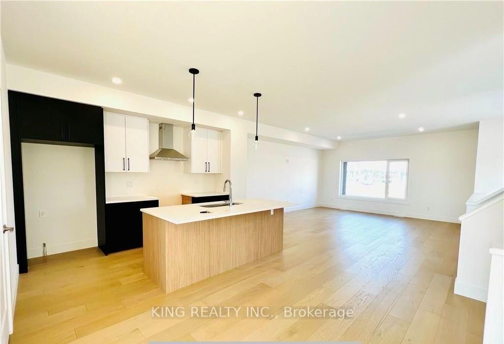 Photo 4 of 4302 Lismer Lane, London, South W — HOMEH