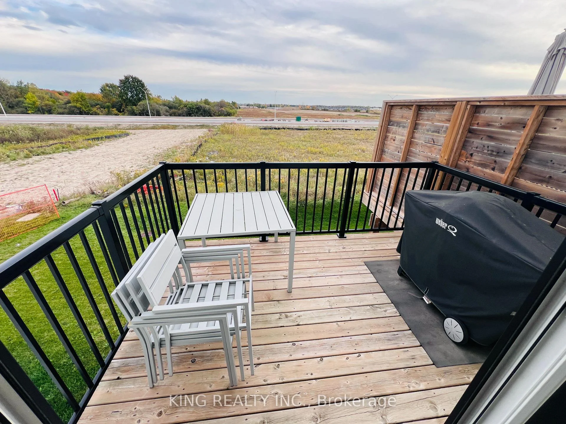Photo 15 of 4302 Lismer Lane, London, South W — HOMEH
