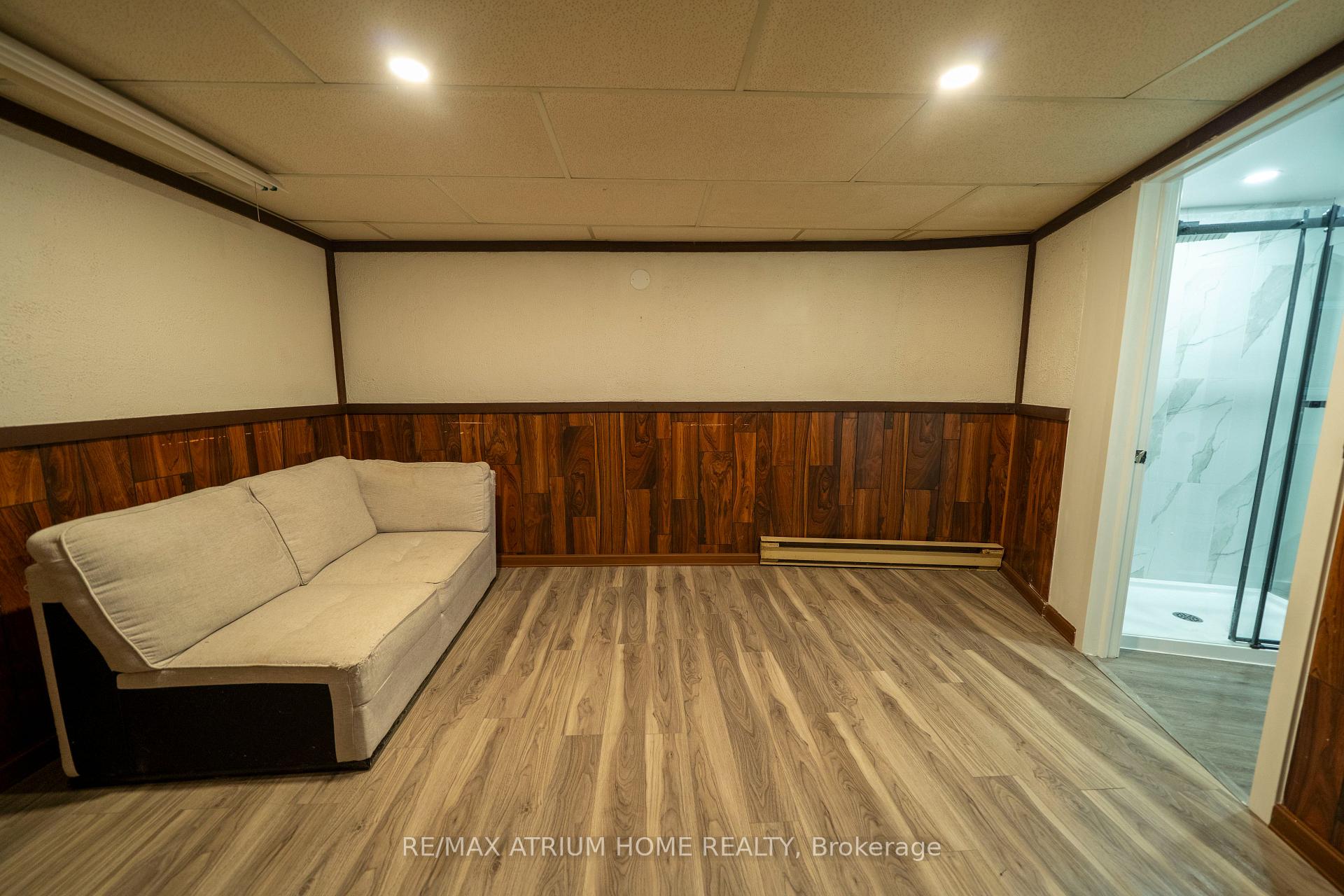 Photo 11 of 38 Reith Way, Markham, Aileen-Willowbrook — HOMEH