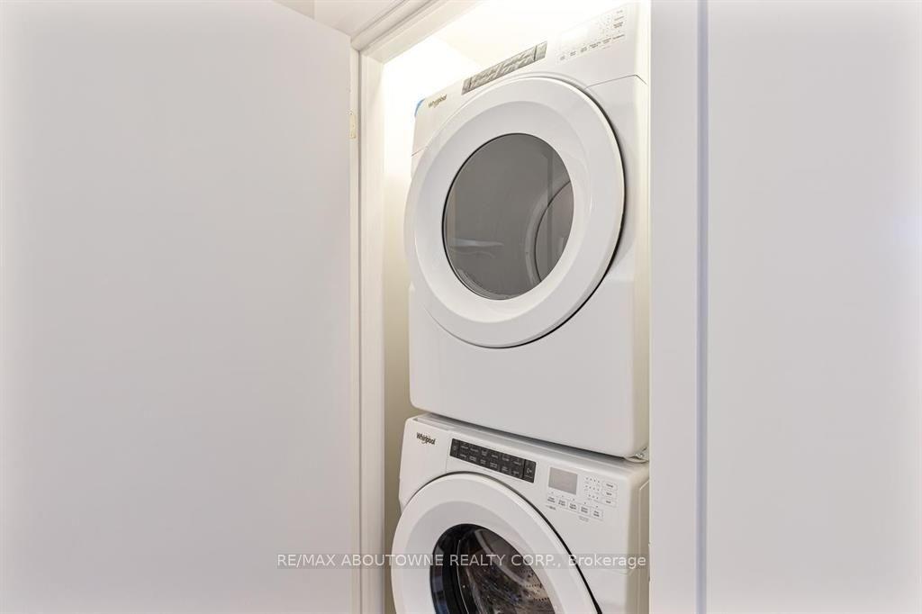 Photo 15 of Unit 18, 3483 Widdicombe Way, Mississauga, Erin Mills — HOMEH