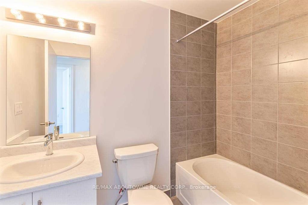 Photo 16 of Unit 18, 3483 Widdicombe Way, Mississauga, Erin Mills — HOMEH