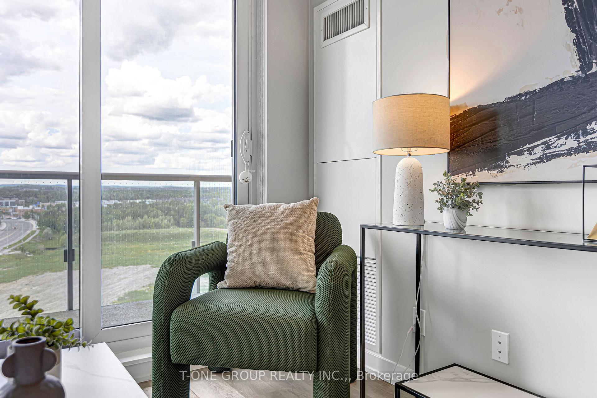 Photo 13 of Unit 1007, 292 Verdale Crossing, Markham, Unionville — HOMEH