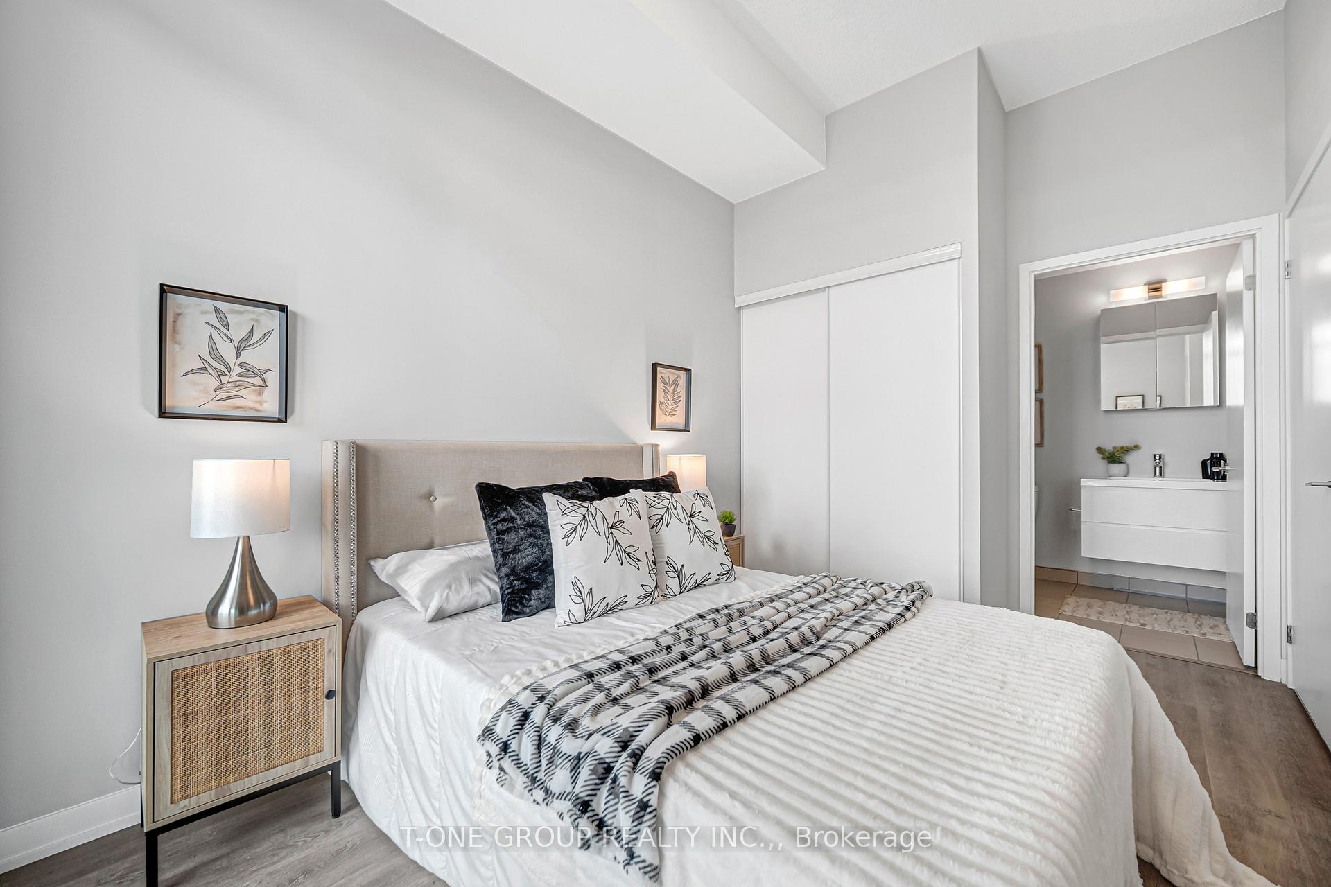 Photo 21 of Unit 1007, 292 Verdale Crossing, Markham, Unionville — HOMEH