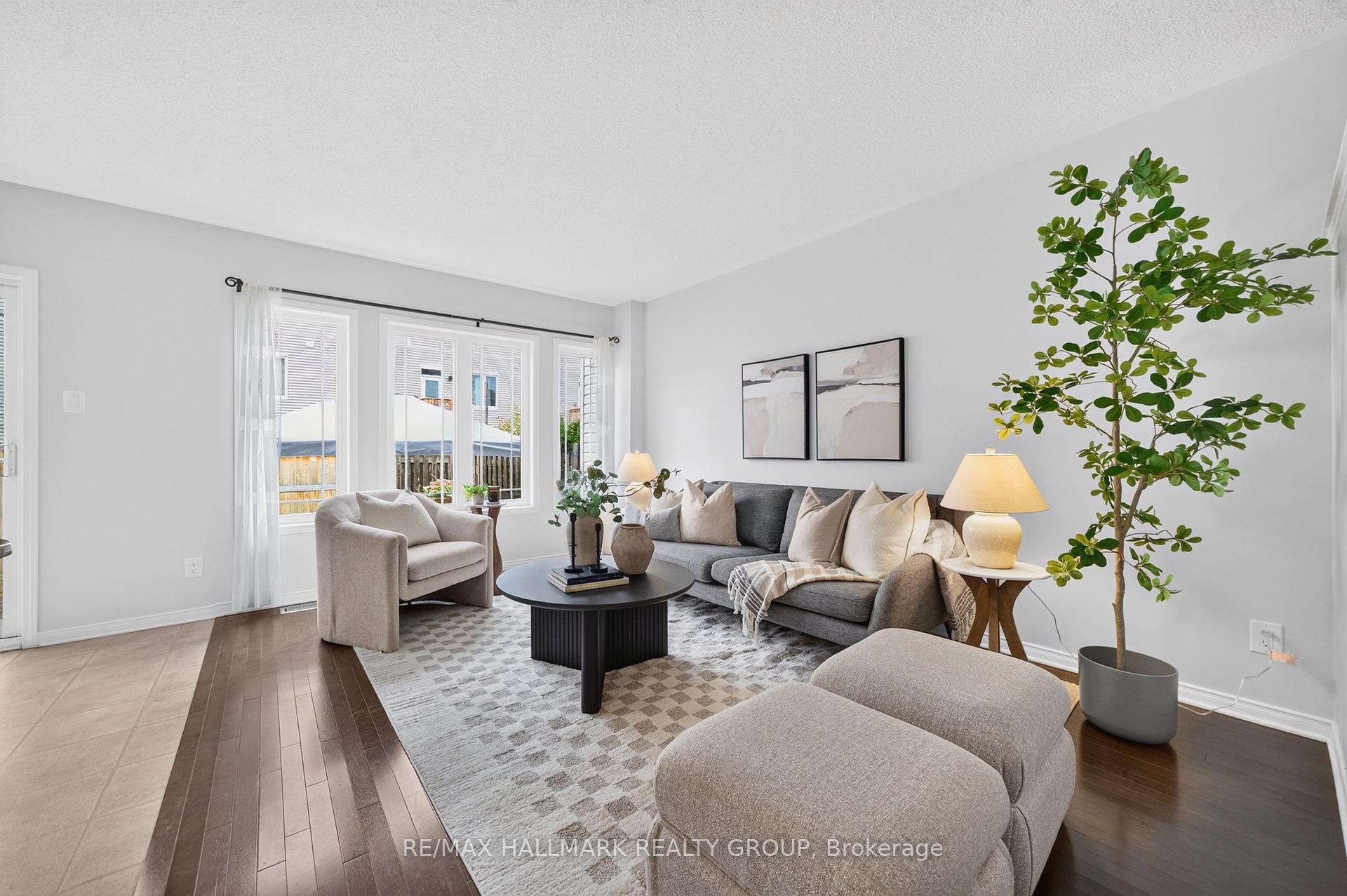 Photo 5 of 678 Percifor Way, Ottawa, Mer Bleue/Bradley Estates/Anderson Park — HOMEH