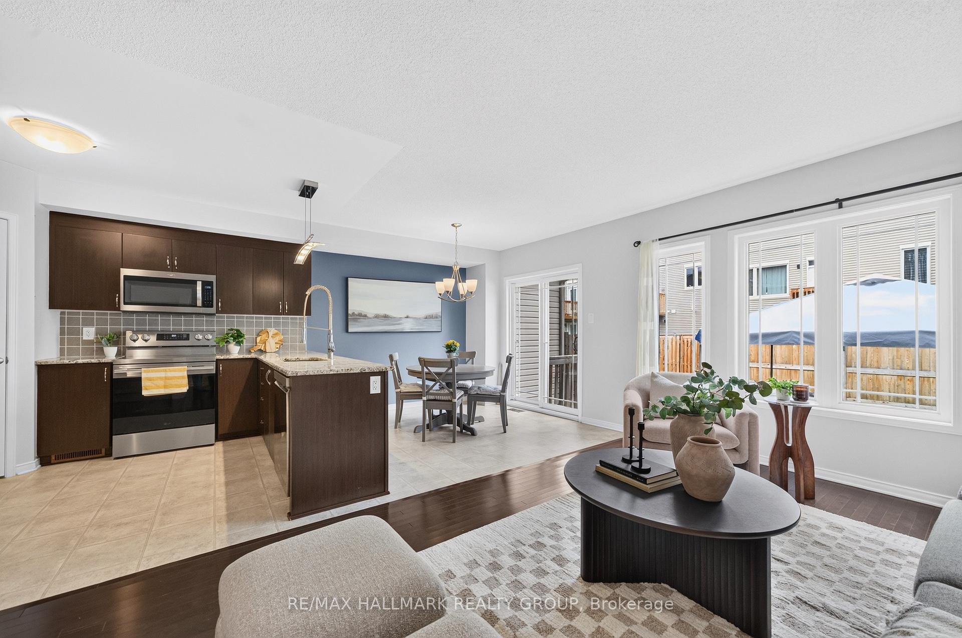 Photo 10 of 678 Percifor Way, Ottawa, Mer Bleue/Bradley Estates/Anderson Park — HOMEH