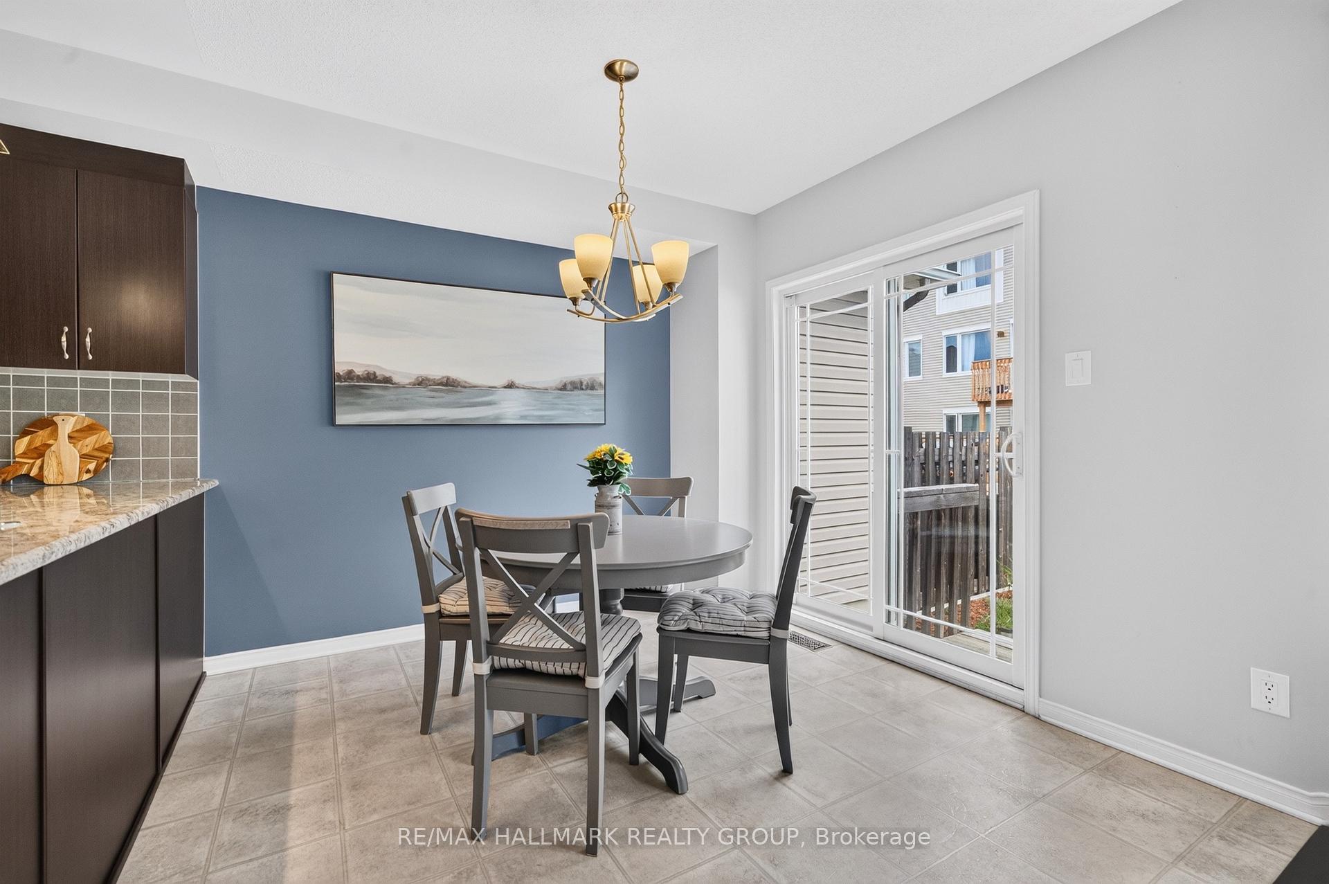 Photo 11 of 678 Percifor Way, Ottawa, Mer Bleue/Bradley Estates/Anderson Park — HOMEH