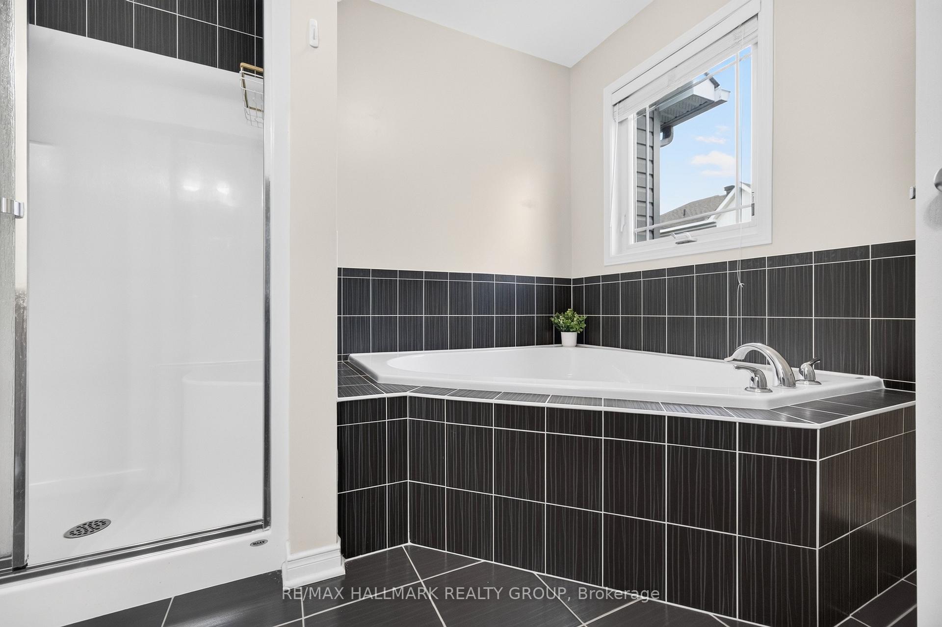Photo 31 of 678 Percifor Way, Ottawa, Mer Bleue/Bradley Estates/Anderson Park — HOMEH