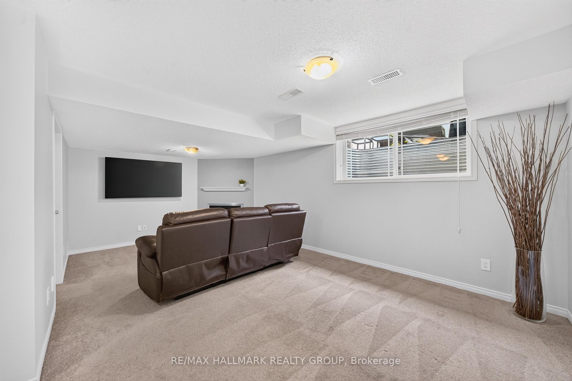 Photo 38 of 678 Percifor Way, Ottawa, Mer Bleue/Bradley Estates/Anderson Park — HOMEH