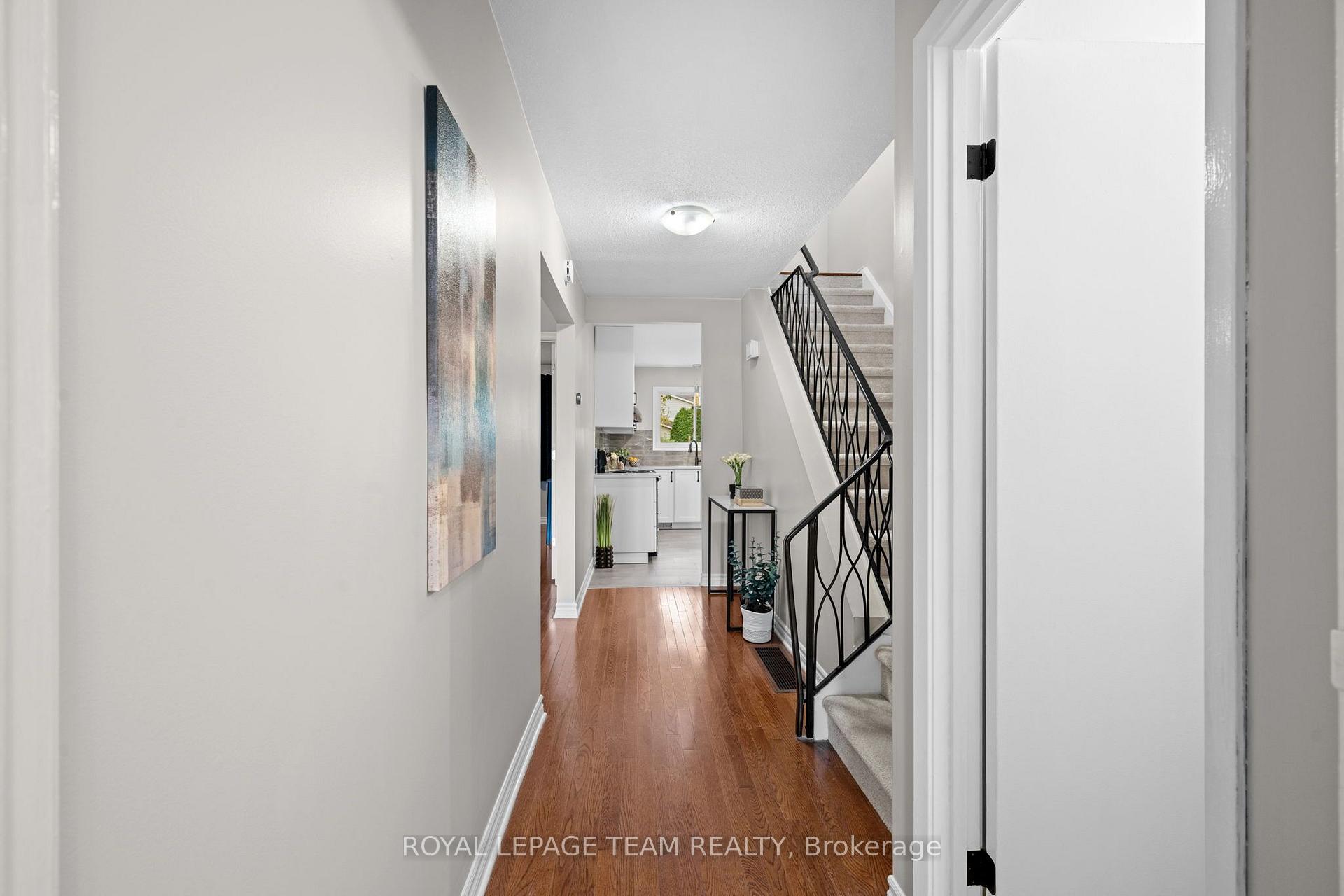 Photo 4 of 3424 Mccarthy Road, Ottawa, Hunt Club — HOMEH