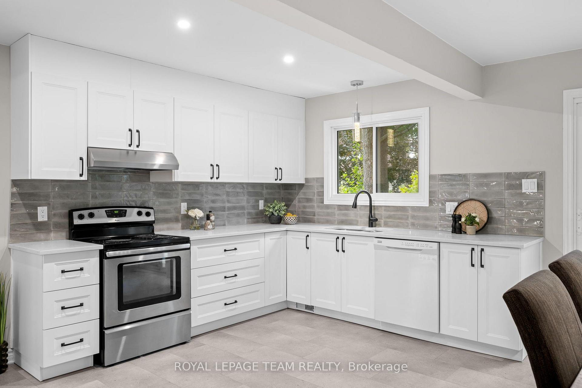 Photo 13 of 3424 Mccarthy Road, Ottawa, Hunt Club — HOMEH