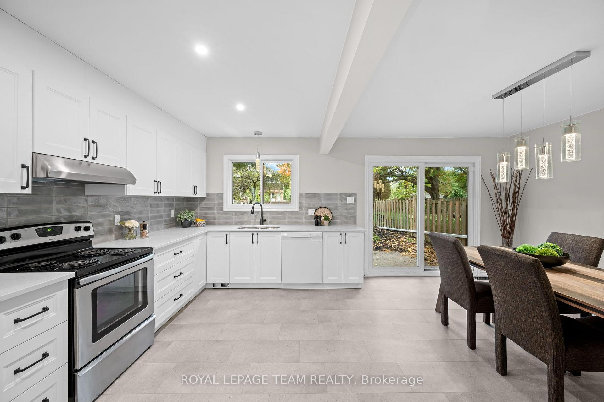 Photo 15 of 3424 Mccarthy Road, Ottawa, Hunt Club — HOMEH