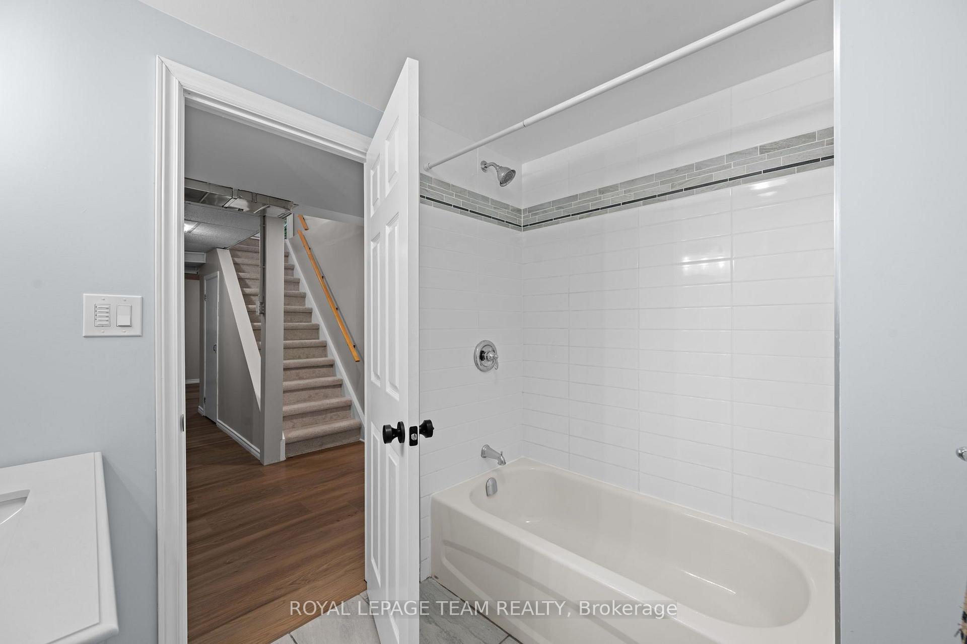 Photo 25 of 3424 Mccarthy Road, Ottawa, Hunt Club — HOMEH