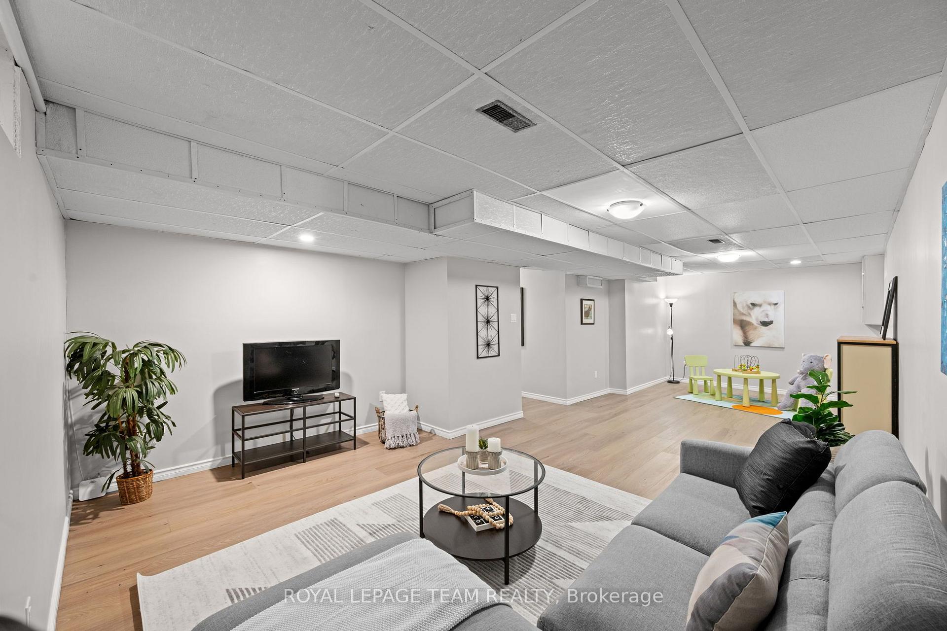 Photo 28 of 3424 Mccarthy Road, Ottawa, Hunt Club — HOMEH