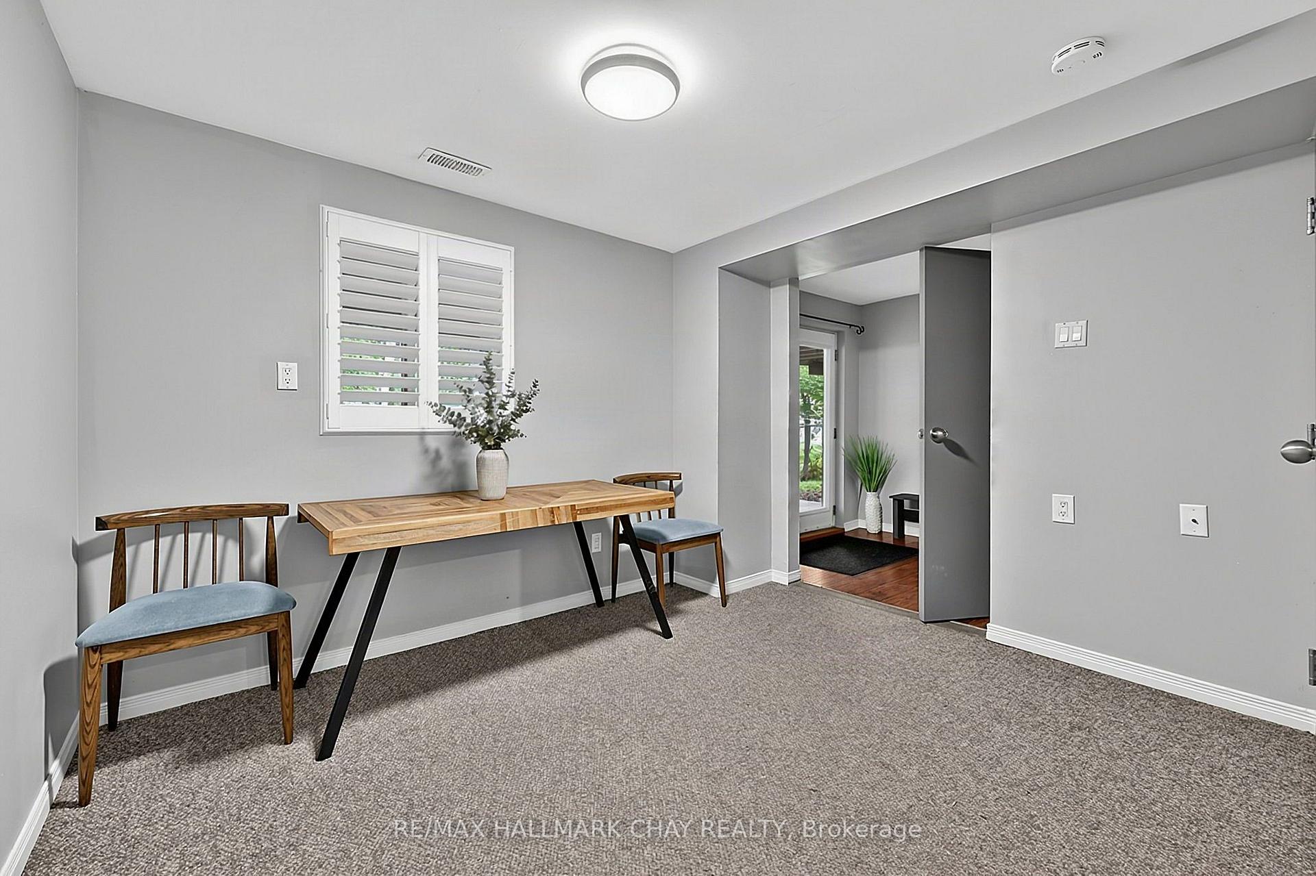 Photo 16 of 87 McVeigh Drive, Barrie, Northwest — HOMEH