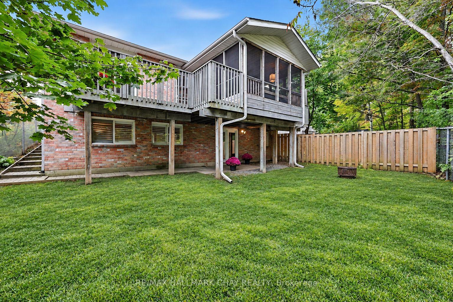 Photo 24 of 87 McVeigh Drive, Barrie, Northwest — HOMEH