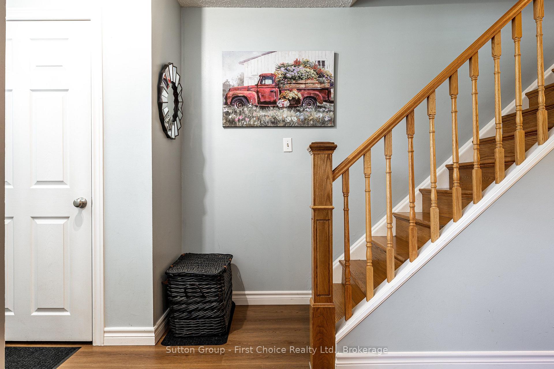 Photo 15 of 97 Graham Crescent, Stratford — HOMEH